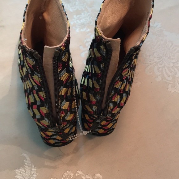New Anthropologie Joyeux Ankle Boots size 7 - Picture 9 of 14